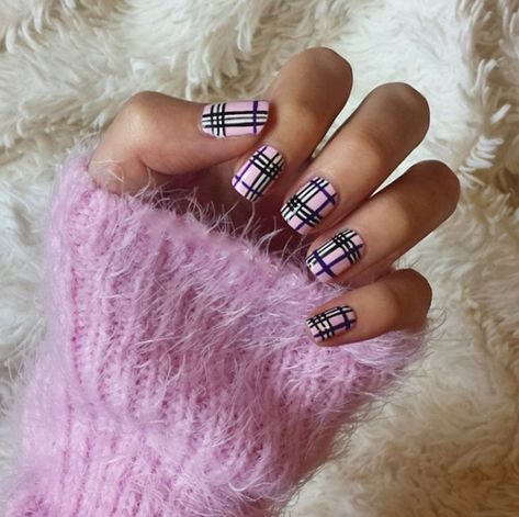 Plaid Nail Designs, Plaid Nail Art, Matte Acrylic Nails, Squoval Nails, Plaid Nails, Pink Nail Art, Kit Harington, Great Nails, Street Nails