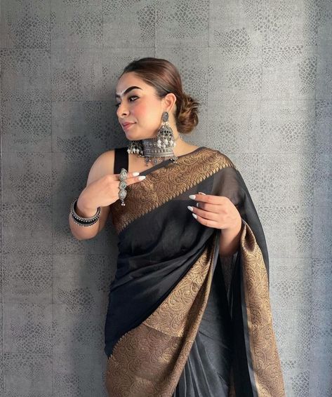 || STYLEARRAY || Just Click The Picture For Buy This Saree Or WhatsApp us 📲8200154736, 📲9726286889 || Worldwide Delivery || Shipping Free India || Cash On Delivery Availble INDIA || Superior Quality Saree for any occasion|| Sari Fabric:SOFT LICHI SILK CLOTH || Organza checks selfweaving , weaving saree online, weaving saree online with price, weaving saree online shopping with price|| Festive Black Silk Saree, Black Copper Saree, Black Saree With Pallu, Black Unstitched Saree With Pallu, Black Saree Online Shopping, Wedding Saree Blouse, Black Saree, Blouse Material, Saree Look