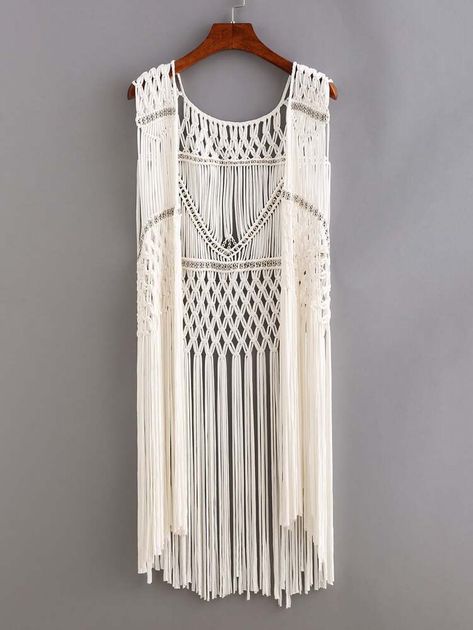 Top abalorio flecos abierto -blanco | Mode de Mujer | SHEIN España Macrame Vest, Diy Macrame Wall Hanging, Simpul Makrame, Macrame Clothes, Pola Macrame, Macrame Fringe, Hantverk Diy, Beaded Macrame, Makramee Diy