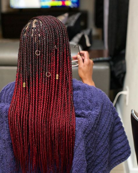 Tolu Asani on Instagram: “T1b/burgundy Knotless braids November bookings re on..... Click on the link 🔝 to book... #houstonbraids #houstonbraiders #braidsbytolu…” Burgundy Knotless Box Braids With Curls, Burgundy Red Hair, Burgundy Box Braids, Two Braid Hairstyles, Old Hairstyles, Braided Hairdo, Braided Hairstyles Updo, Tolu, Box Braids Styling