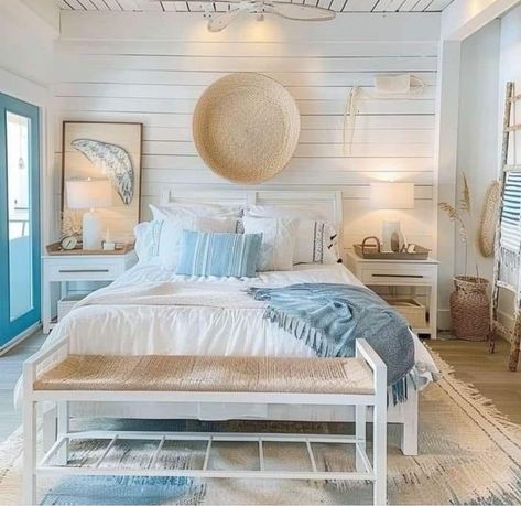 Mediterranean Bedroom Ideas, Costal Bedroom, Coastal Style Bedroom, Mediterranean Bedroom, Shades Of Aqua, Beach Themed Bedroom, Beach House Bedroom, Beachy Room, Coastal Room