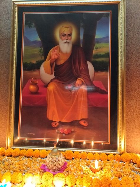 Dhan Guru Nanak Wallpaper, Pic On Wall, Guru Nanak Dev Ji Birthday, Dhan Guru Nanak, Punjabi Aesthetic, Mandir Ideas, Economics Project, Satnam Waheguru, Guru Nanak Wallpaper