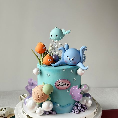 Sea Turtle Cake, Whale Cakes, Ocean Cake, Under The Sea Cake, Animals Cake, Under The Sea Decorations, Whale Birthday, Sea Cake, Ocean Theme Birthday