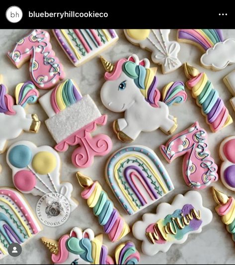 Unicorn Cookies Decorated, Rainbow Unicorn Birthday Party, Balloon Cookies, Candle Cookies, Iced Biscuits, Unicorn Cookies, Sugar Cookie Icing, Rainbow Unicorn Birthday, Rainbow Cookies