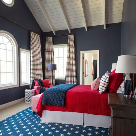 Blue And Red Bedroom, White Beams Ceiling, Red White And Blue Bedroom, Patriotic Bedroom, Red Bedroom Design, Red Bedroom Decor, Navy Blue Bedrooms, Bold Bedroom, Blue Bedroom Design