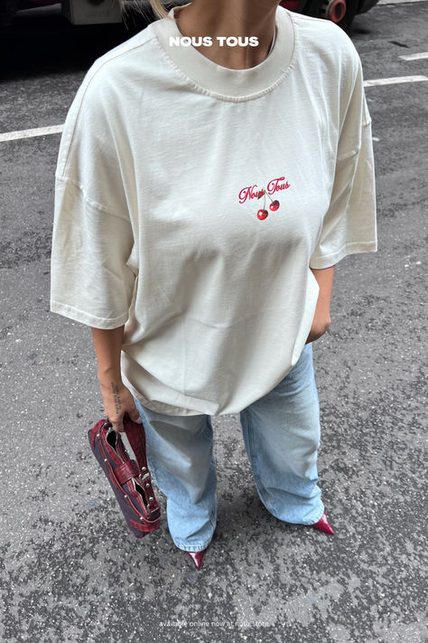 Our super juicy&fresh "IN MY CHERRY ERA" tee has is available on NOUS TOUS store's website❤️‍🔥 This graphic oversized t-shirt is an absolute must-have in ur wardrobe!🪩💗🏄‍♀️ Check out NOW at: https://nutu.store/ Aesthetic Fits, Baggy Jeans, Oversized Tshirt, Girls Tshirts, Fitness Inspo, Must Haves, Wardrobe, My Style, T Shirt