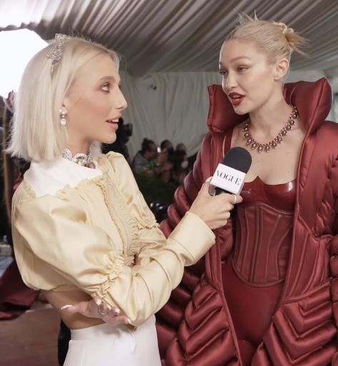 with gigi hadid at the met gala 2022 Emma Chamberlain Met Gala Interview, Met Gala Interview, The Scene Aesthetic, Scene Aesthetic, Female Icons, Future Job, The Met Gala, Emma Chamberlain, Future Jobs