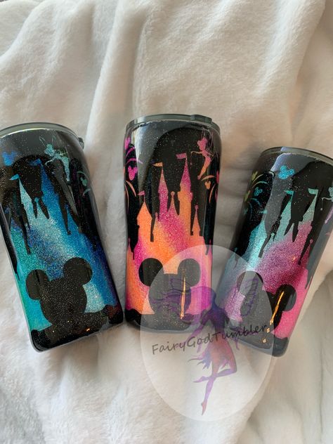 Mickey Tumbler Cups, Disney Castle Tumbler, Mickey And Minnie Tumbler Ideas, Mickey Tumbler Ideas, Disney Tumbler Cups Glitter, Disney Epoxy Tumbler, Disney Cups Tumbler, Tumbler Ideas Disney, Disney Glitter Tumbler