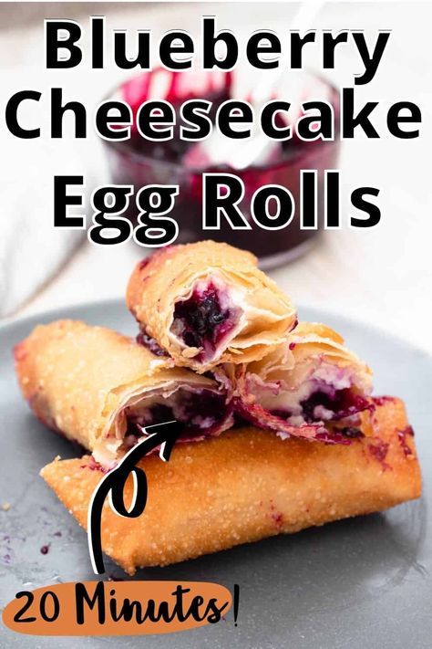 Dessert Egg Rolls Recipe, Dessert Egg Rolls, Cheesecake Egg Rolls, Egg Roll Wrapper, Wonton Wrapper Recipes, Egg Roll Wraps, Warm Gifts, Egg Roll Filling, Homemade Egg Rolls