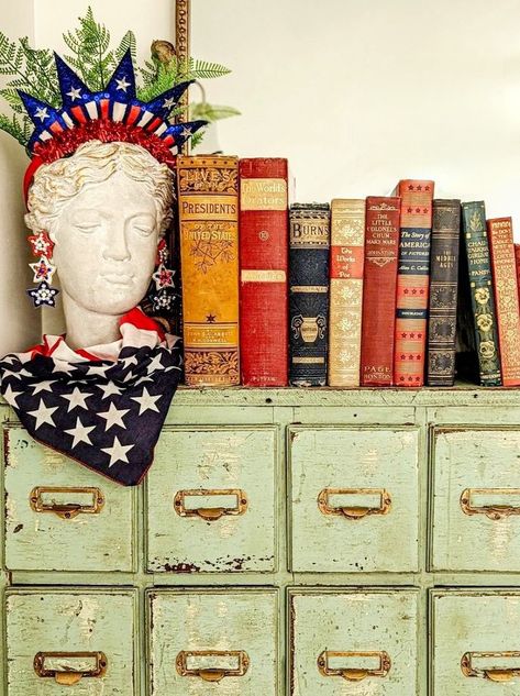 4th Of July Porch Ideas, Vintage 4th Of July Decorations, Vintage Patriotic Decorations, Farmhouse 4th Of July, Vintage 4th Of July, Yankee Doodle Dandy, Yankee Doodle, Vintage Patriotic, Fourth Of July Decorations