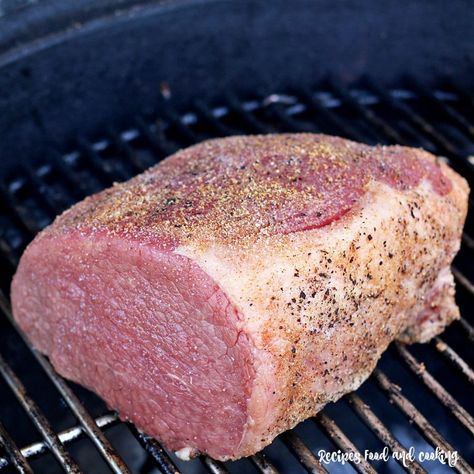 Kamado Grill Eye of Round Roast Eye Of Round Roast Recipes Bbq, Roast In Slow Cooker, Kamado Grill Recipes, Eye Round Roast, Eye Of Round Roast, Beef Roasts, Eye Of Round, Ribeye Roast, Rib Recipe