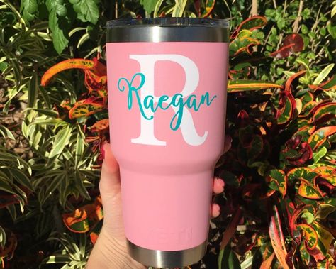 Name Decals For Cups, Cup Vinyl, Yeti Cup Designs, Monogram Cups, Yeti Rambler Tumblers, Tape Design, Monogram Vinyl Decal, Monogram Tumbler, Yeti Tumbler