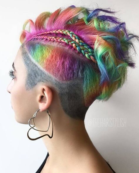 Boomtown Festival, Hair Color Styles, Hairstyles Undercut, Undercut Hairstyles Women, Festival Braids, Rainbow Hair Color, Multi Colored Hair, Art Hair, Mohawks