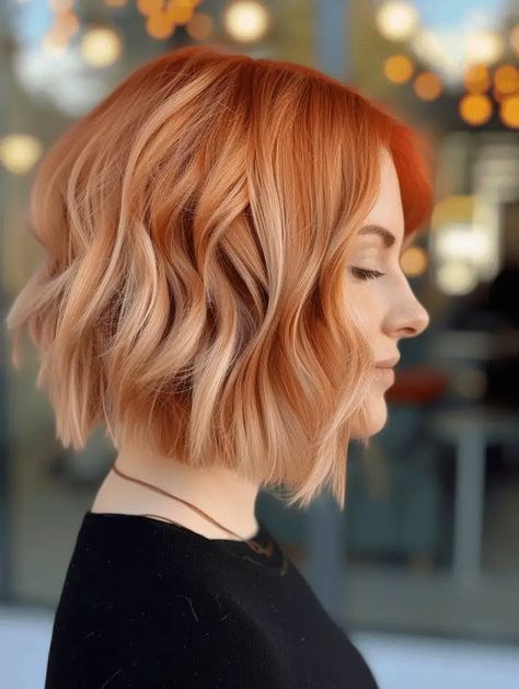 The Radiant Glow of Strawberry Blonde Hair: 37 Ideas for 2024 Haircuts For Wavy Hair Long, Natural Strawberry Blonde Hair, Short Copper Hair, People Embracing, Red And Blonde, Dark Strawberry Blonde, Light Strawberry Blonde, Hair Color Blonde Highlights, Red Blonde Hair