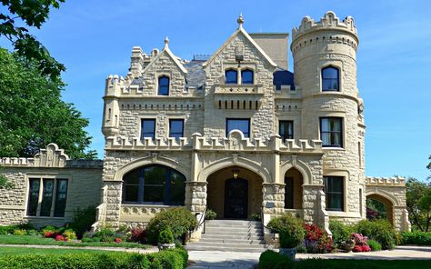 This gorgeous mansion was built more than a century ago, and it is known as the only 'castle' in Nebraska. Brick Hallway, Small Castle House, Play Architecture, Conservatory House, Richardsonian Romanesque, Castle Small, Turret House, Mini Castle, Small Castles