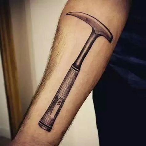 Geological hammer tattoo - love the dedication Geology Tattoo, Hammer Drawing, Hammer Tattoo, Geology Art, Airplane Tattoos, Occult Art, Hammers, Skin Art, Body Mods