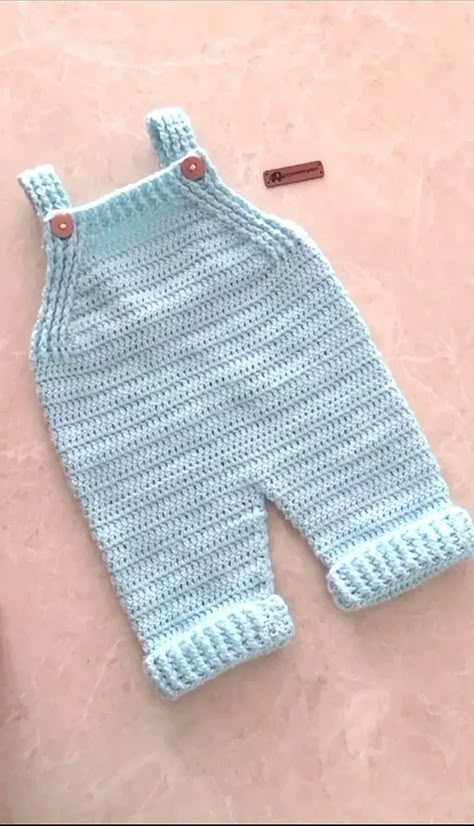 Crochet baby romper in 3 easy steps - Crochet by mery Crochet Baby Romper, Crochet Baby Pants, Baby Romper Pattern, Crochet Romper, Crochet Baby Sweater, Baby Sweater Patterns, Crochet Baby Boy, Romper Pattern, Easy Crochet Baby