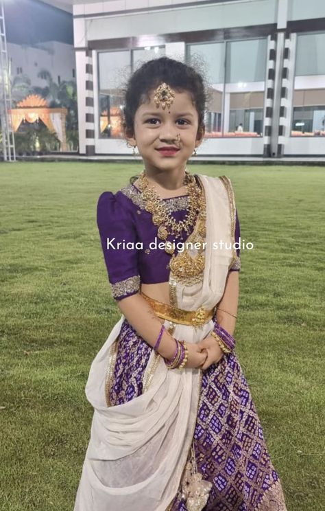 Kids Half Saree Designs, Kids Saree, Kids Tutu Dress, Baby Dress Diy, Mom Daughter Outfits, Kids Party Wear Dresses, Kids Blouse Designs, Kids Lehenga, Kids Blouse