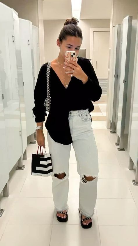 Classic Work Outfits, Trendy Outfit Inspo, Camisa Social, Looks Party, Casual Day Outfits, Looks Street Style, Outfits Verano, Fashion Mistakes, Photoshoot Outfits