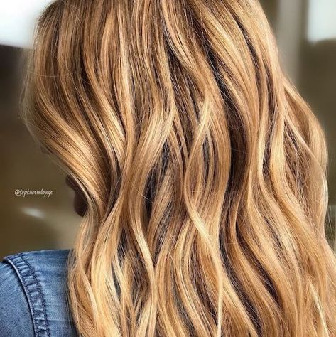 Honey Brown Lowlights On Blonde Hair, Toffee Blonde Hair Caramel, Golden Bayalage Blonde, Brunette To Golden Blonde, Honey Blonde Wella Formula, Fall Golden Blonde Hair Color, Sunlit Honey Blonde Hair, Butterscotch Blonde Hair Balayage, Summer Golden Blonde Hair