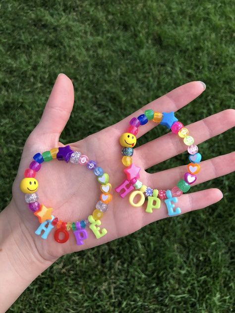 Pulseras Kandi, Pony Bead Bracelets, Kandi Kid, Bracelets Etsy, Indie Jewelry, Kandi Bracelets, Beaded Accessories, Indie Kids, Pony Beads