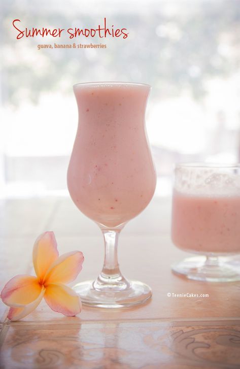 Guava, Banana and Strawberry Yogurt Smoothie recipe | TeenieCakes.com @amcristina Nutribullet Juice Recipes, Guava Smoothie, Strawberry Yogurt Smoothie, Guava Recipes, Yogurt Honey, Smoothie Recipes With Yogurt, Yogurt Smoothie, Edible Gardening, Healthy Afternoon Snacks