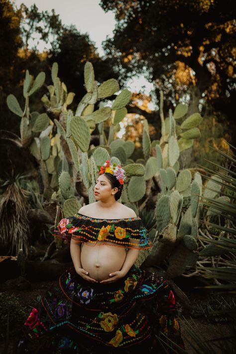 Mexican Maternity Shoot Photo Ideas, Aztec Maternity Shoot, Mexican Maternity Shoot, Mexican Maternity Dress, Maternity Photography Mexican, Cultural Maternity Shoot, Cactus Garden Maternity Shoot, Bump Pictures, Maternity Photo Outfits