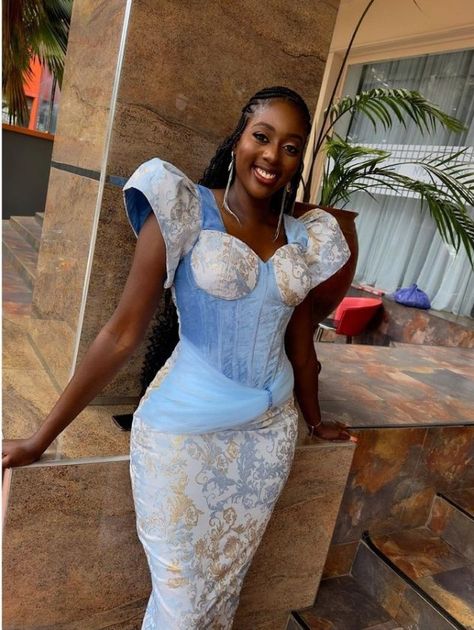 Brocade Asoebi Styles, African Bride Dress, Ghana Weaving Styles, Owambe Styles, Wedding Guest Inspiration, Aso Ebi Lace Styles, Aso Ebi Lace, Baby Boy Outfits Swag, Marriage Dress