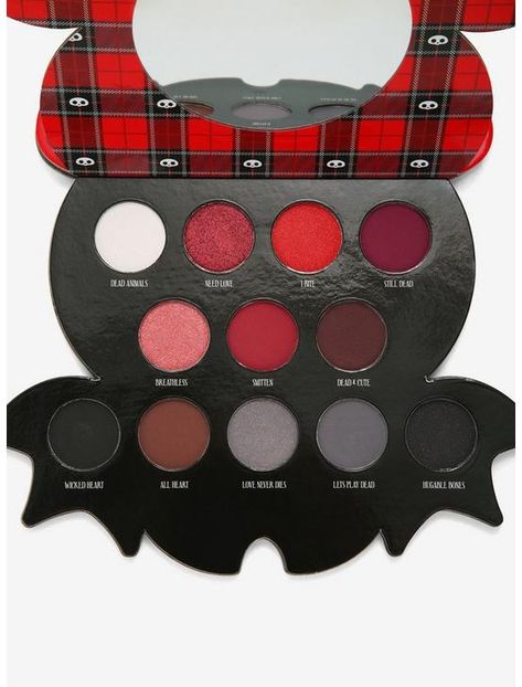 Emo Eyeshadow, Makeup Emo, Interior Mirror, Makeup Pallets, Anime Makeup, Cool Makeup Looks, Emo Makeup, Dope Makeup, Beauty Games