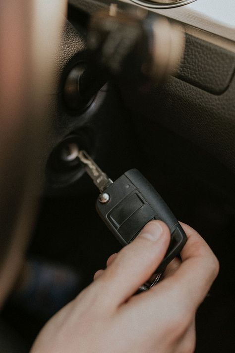 Hand holding car key to start | free image by rawpixel.com / Felix Car Keys Photography, New Car Picture, Photo Ciel, Jeep Keys, Essay Plan, Woman In Car, Car Pic, Women Drivers, Buying New Car