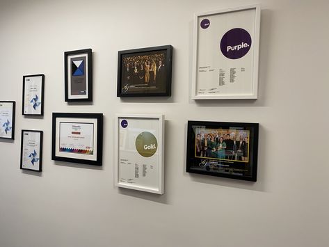 Best Design Awards Certificates on display Certificate Wall Display Ideas, Certificate Wall, Wall Display Ideas, Corkboard Ideas Decor, Award Display, Display Showcase, Diy Tray, Display Wall, Award Certificates