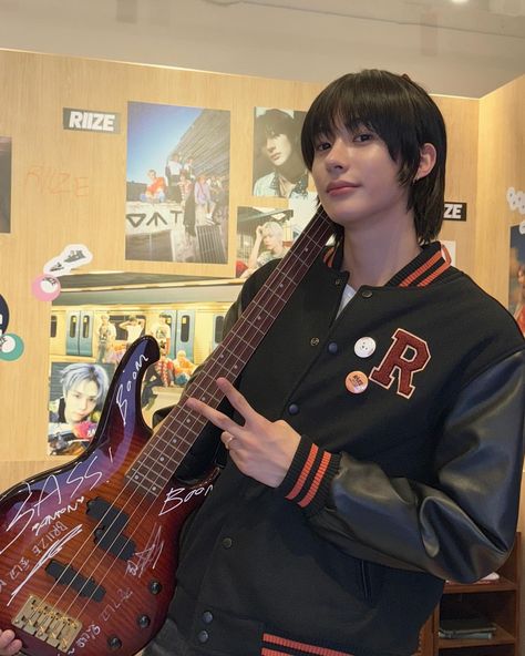 RIIZE | ON THE SING STREET ② #RIIZE #라이즈 #RISEandREALIZE #Combo #RIIZE_Combo | Instagram Anton Riize, Sing Street, Anton, K Idols, Instagram Update, Boy Bands, Fangirl, Singing, Pins