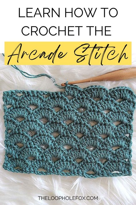 This image shows a swatch of the Crochet Arcade Stitch laying flat on a white, fluffy background. The swatch is made in a green color and the final row is left half worked, with the wooden crochet hook still in the stitch. Types Of Crochet Stitches, Loose Crochet Stitch, Unique Crochet Stitches, Arcade Stitch, Stitch Techniques, Crochet Blanket Stitch Pattern, Crochet Border, Granny Square Crochet Patterns Free, Crochet Shell Stitch