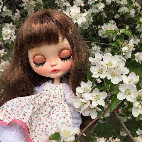 Updates from PrincessSheshez on Etsy Loving Heart, Custom Blythe, Blythe Doll, Brown Hair, Cherry, Carving, Hair