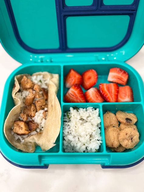 60+ Bentgo lunch box ideas with free printable download for all the best bento lunch ideas for easy kid school lunches. Third Grade Lunch Ideas, Cold Lunch Box Ideas For Kids, Bento Box School Lunches, Fun Kid Lunch Ideas, 5th Grade Lunch Ideas, Easy Bento Box Ideas For Kids, School Lunch Ideas For Kids Kindergarten, 1st Grade Lunch Box Ideas, Kid Lunch Box Ideas