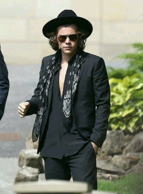 Read Harry Styles Imagines and Preferences - You two's child has... - Wattpad Prince Hair, Harry Styles Imagines, Harry Styles Wallpaper, One Direction Harry, Harry Styles Pictures, Harry Styles Photos, Mr Style, Harry Edward Styles, Edward Styles