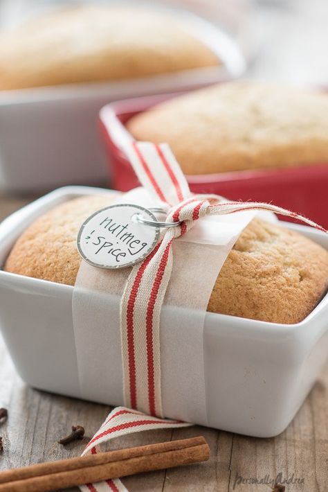 Nutmeg Spice Mini Loaf Cake | A pretty and delicious cake, perfectly spiced and sized for snacking or gift-giving. Easy Mini Loaf Cakes, Christmas Mini Loafs Gift Ideas, Mini Loaves Recipes Gift Ideas, Mini Loaf Cakes Packaging, Mini Loaf Pan Recipes, Mini Loafs, Spice Loaf, Mini Bread Loaves, Mini Loaf Cakes