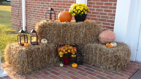 My friend Jamie's decoration outside of the church for her Fall wedding in 2010. Fall Wedding Hay Bale Decor, Fall Photo Booth Ideas Hay Bales, Hay Bale Photo Booth, Hay And Pumpkin Display, Hay Bell Fall Decor, Mums And Hay Bales Front Porch, Outdoor Hay Bale Fall Decor, Decorating Hay Bales For Fall, Bale Of Hay Decoration Fall Decorating