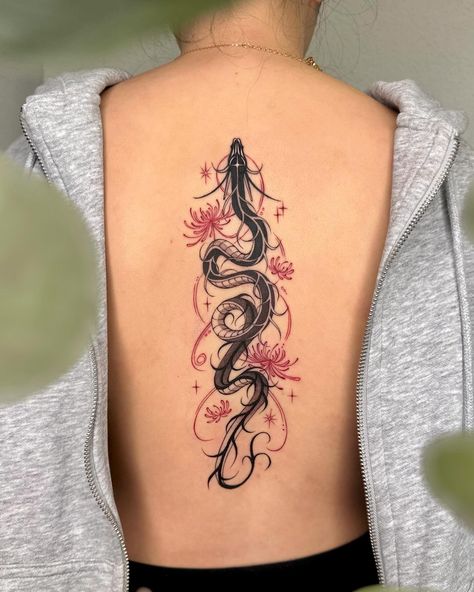 Dragon Tattoo Feminine, Kelly Chen, Mystical Tattoos, Dragon Tattoo Art, Tattoos To Cover Scars, Chrysanthemum Tattoo, Funky Tattoos, Red Ink Tattoos, Medusa Tattoo