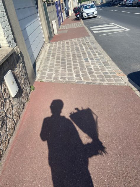 Shadow , flowers , picture , itboy , Starboy aesthetic , itboy Man Bouquet, Bouquet Photography, Shadow Pictures, Selfie Time, Flowers Bouquet, I Can, Flowers, Photography, Quick Saves