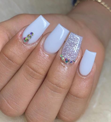 White Bling Nails Short, Sweet 16 Nails, Country Acrylic Nails, Blush Pink Nails, Pale Pink Nails, Colors Nails, Cute Short Nails, Light Pink Nails, Hello Nails