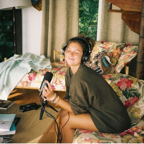 Lexi Hildago, Moments Podcast, Lexi Hidalgo, Cottage Summer, Camp Counselor, Retro Film, Warm Weather Outfits, My Year, Tan Skin