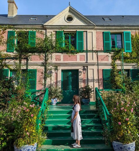 Monet's house and garden Claude Monet Giverny, Monet Giverny, Giverny Monet, Monet Garden Giverny, House And Garden, Travel Goals, Claude Monet, Travel Destinations, Paris