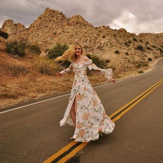 Madison Sells 💋 (@madisonsells) • Instagram photos and videos Maxi Dress Outfit, Mode Boho, Beachwear Fashion, Pastry Chef, Mode Inspo, Mode Inspiration, Trending Dresses, Looks Vintage, Cute Casual Outfits