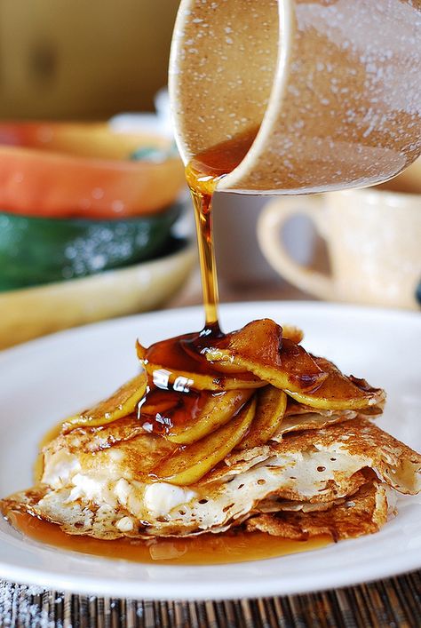 Crepes with ricotta cheese filling, apples, and honey, pancakes, breakfast recipe Homemade Crepes, Caramelized Apples, Crepes And Waffles, Velvet Cupcakes, What's For Breakfast, Breakfast Brunch Recipes, Ricotta Cheese, Yummy Breakfast, Just Desserts