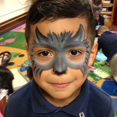 Wolf Makeup Kids, Wolf Face Paint Easy, Face Paint Wolf, Wolf Face Painting, Werewolf Face Paint, Wolf Face Drawing, Wolf Face Paint, Wolf Makeup, Animal Face Paintings