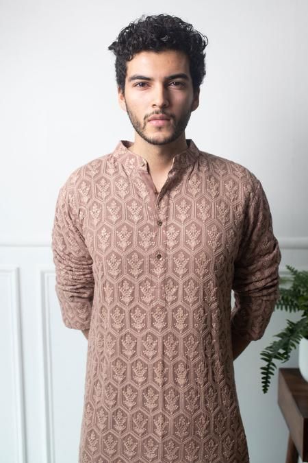 Brown Chikankari Kurta, Wedding Kurta For Men, Kurta Pajama Men, Chikankari Kurta, Gents Kurta Design, Gents Kurta, Kurta Men, Men's Ethnic Wear, Wedding Outfit Men