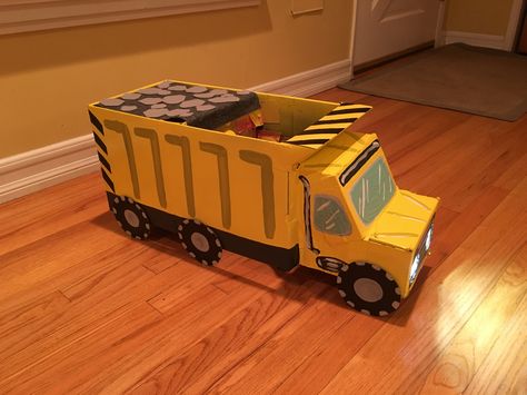 Just add child! Dump truck Halloween costume Diy Dump Truck Costume, Dump Truck Valentine Box Ideas, Excavator Valentines Boxes, Dump Truck Costume, Diy Dump Truck, Truck Halloween Costume, Valentine Mailboxes, Truck Costume, Construction Valentines