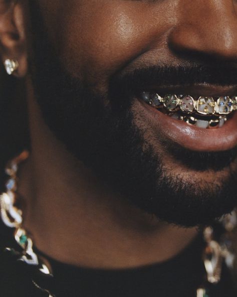 Tooth Grill Aesthetic, 2 Piece Grillz, Grillz For Men, Men Grills Teeth, Teeth Jewels, Guys With Nose Piercings, Gold Teeth Grillz, Chunky Silver Jewellery, Grillz Teeth