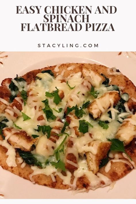 Quick, Easy and Healthy Chicken and Spinach Flatbread Pizza. Healthy dinners, family friendly dinner, naan Healthy Chicken And Spinach, Pesto Flatbread Pizza, Spinach Flatbread Pizza, Chicken Spinach Mushroom, Pizza Recipe Easy, Sausage Flatbread, Spinach Flatbread, Flatbread Pizza Recipe, Chicken Flatbread Pizza